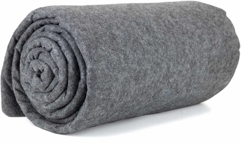 Bodemvilt Voor Zwembad 640 X 640 Cm - 200g/m2 1 Bodemvilt Voor Zwembad 640 X 640 Cm - 200g/m2